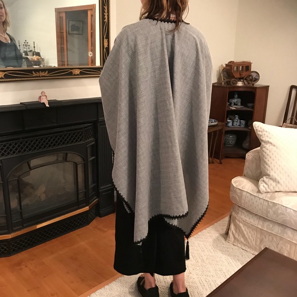 Scarf - Picture 4 of 4